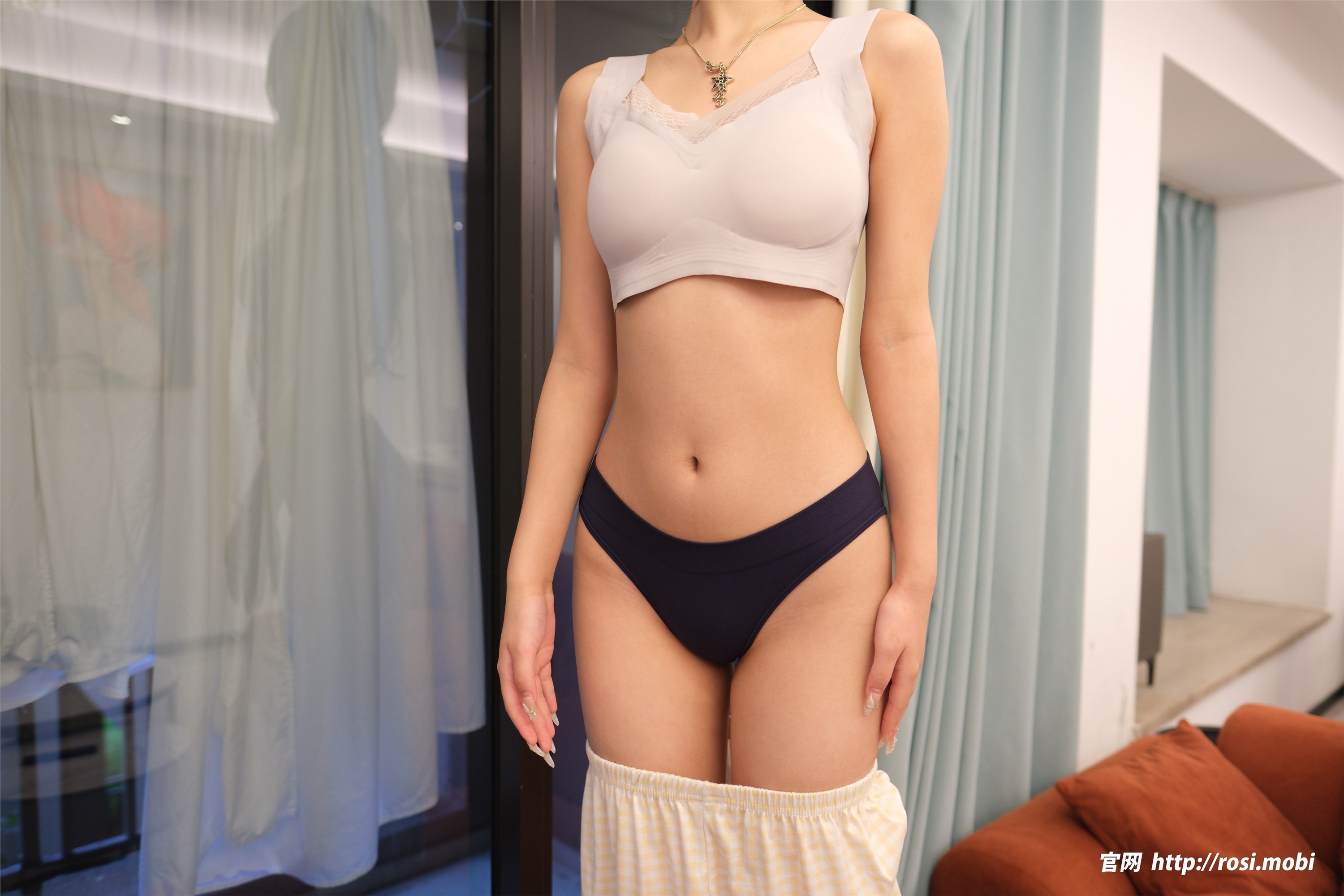 ROSI写真 2025.04.08 NO.4873